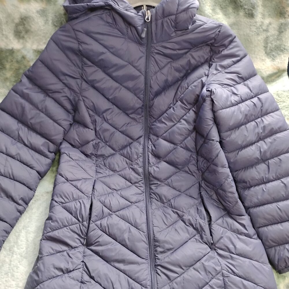 ZeroXposure puffer coat, purple w/ hood,  EUC                       SMALL
